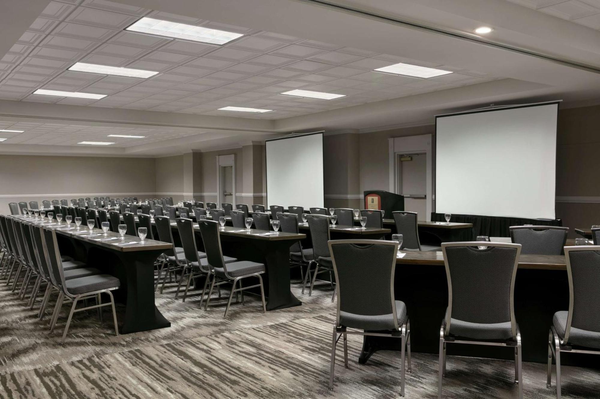 Embassy Suites By Hilton Los Angeles Downey Exteriér fotografie