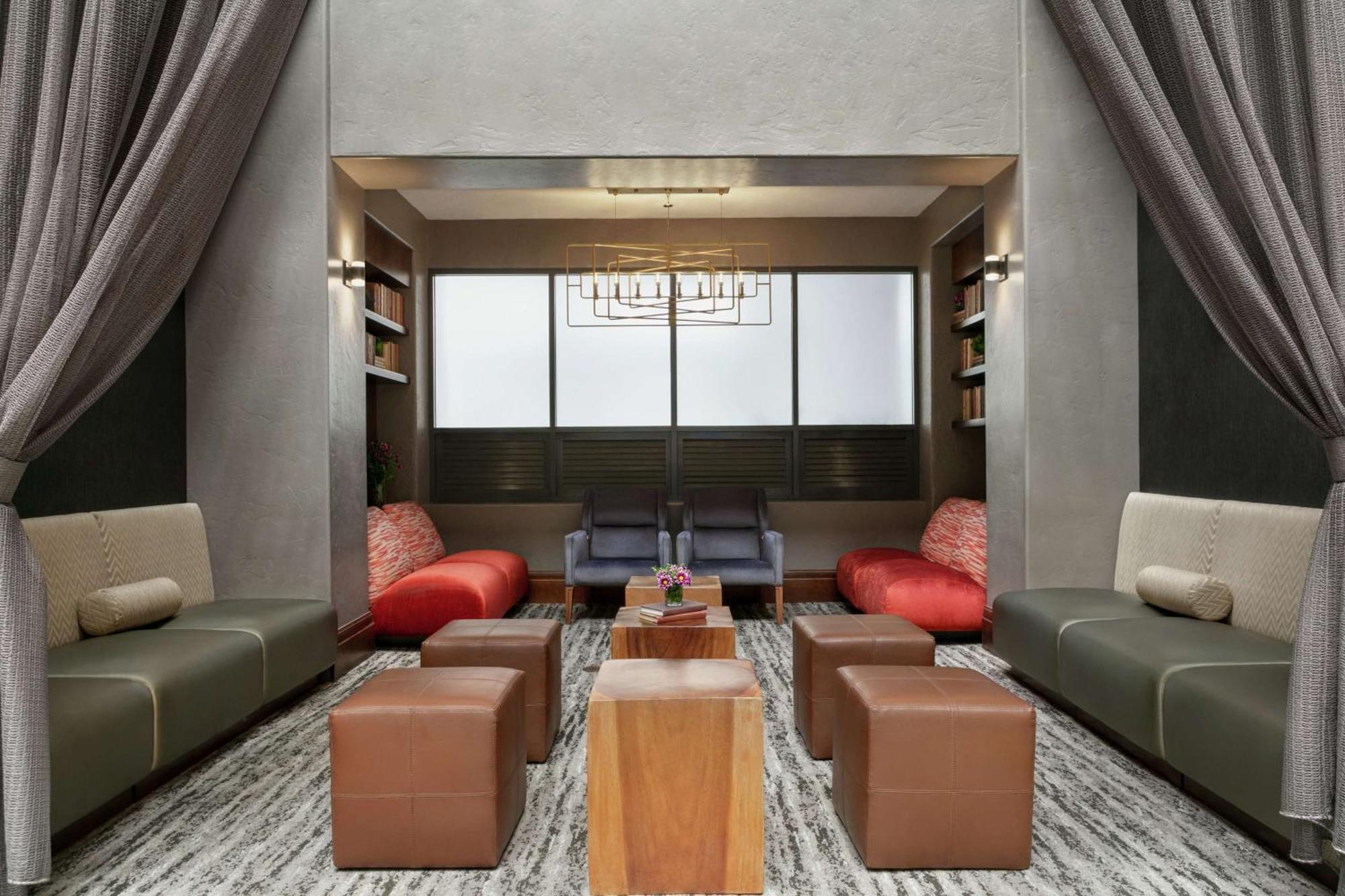 Embassy Suites By Hilton Los Angeles Downey Exteriér fotografie